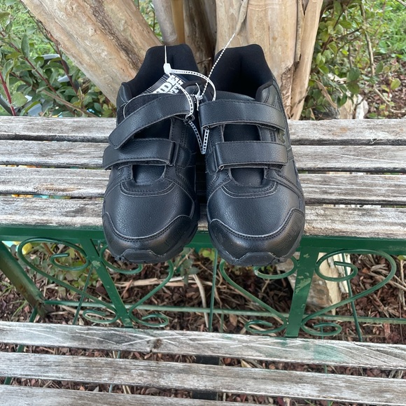 Fila Men's Black Athletic Shoes - Picture 3 of 5